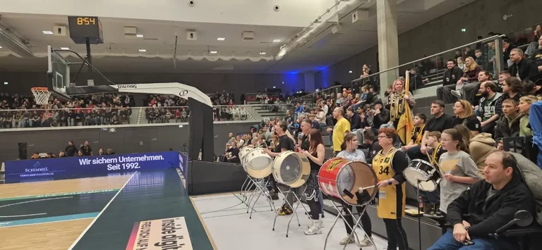 Wir leben das Vereinsmotto vom SSV Lok Bernau "One Team - One Family" und sind Teil der großen Lok-Familie